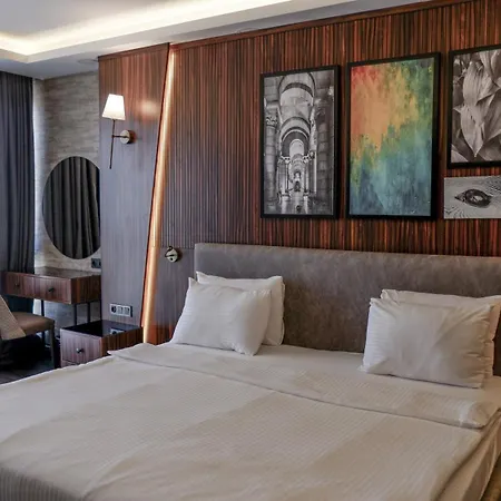 La Quinta By Wyndham Kartal 호텔 *