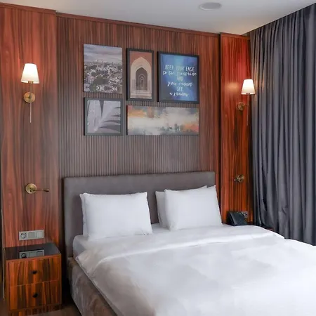 La Quinta By Wyndham Kartal Hotel *