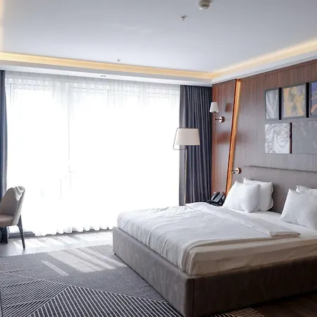 La Quinta By Wyndham Kartal Hotel