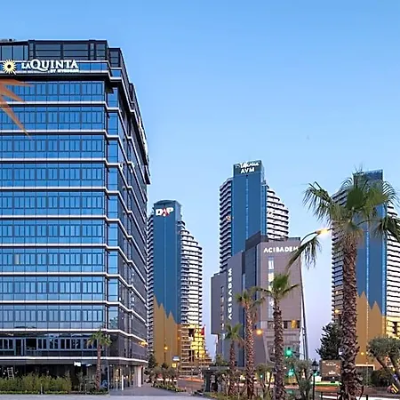 La Quinta By Wyndham Kartal Istanbul