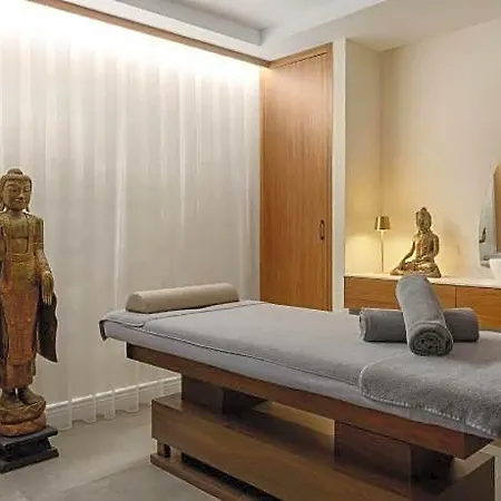 La Quinta By Wyndham Kartal Hotel 4*