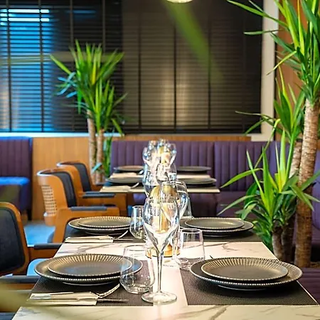 La Quinta By Wyndham Kartal Hotel