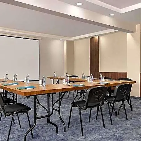 La Quinta By Wyndham Kartal Hotel 4*