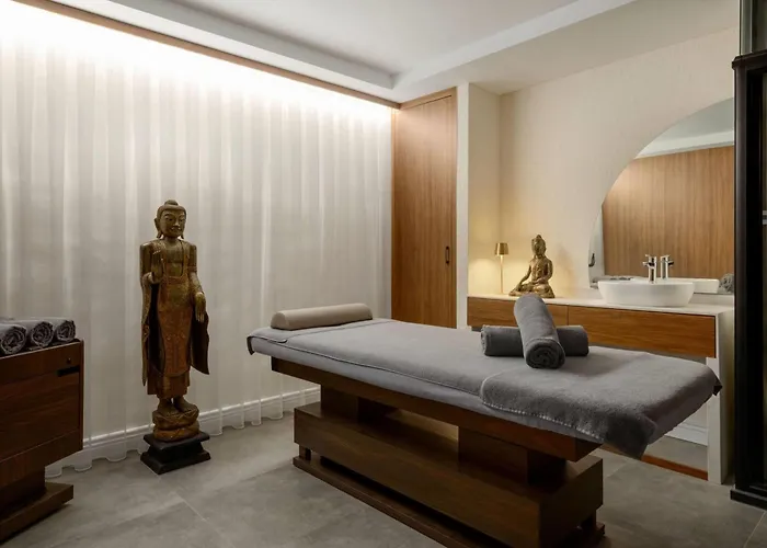 La Quinta By Wyndham Kartal 3*