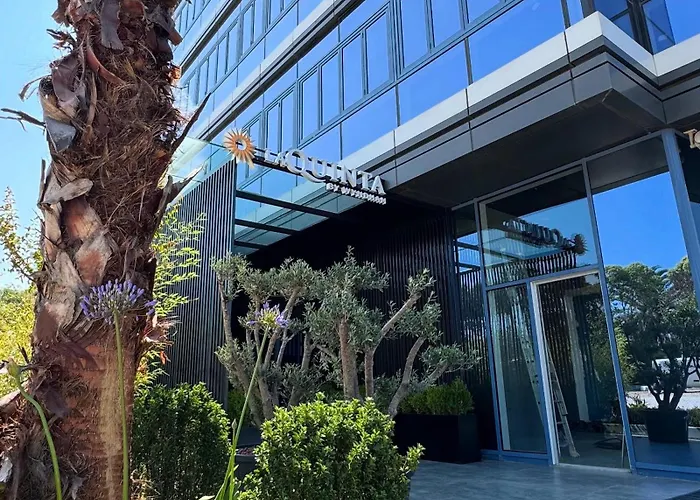 La Quinta By Wyndham Kartal