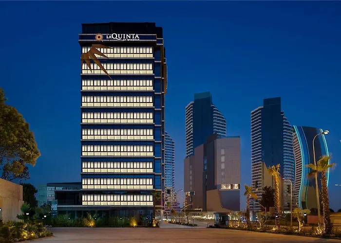 La Quinta By Wyndham Kartal מלון 3*